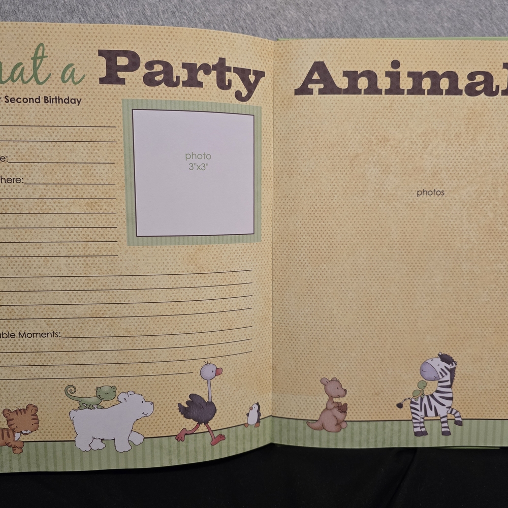 Adorable Animal Themed Baby Memory Book - Picture 5 of 5